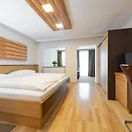Der Trattner - Trattnerhof & Schoecklblick Hotel 3*