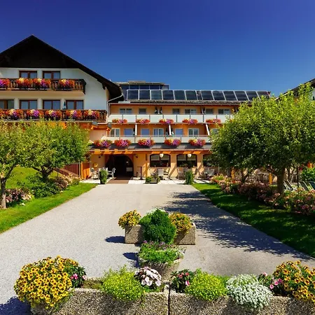 Der Trattner - Trattnerhof & Schoecklblick ホテル 3*