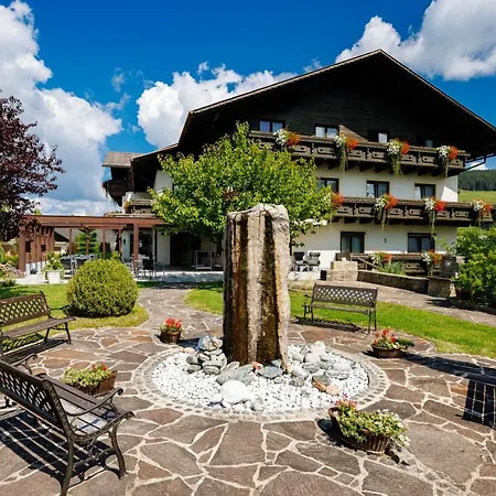Der Trattner - Trattnerhof & Schoecklblick 酒店 Semriach