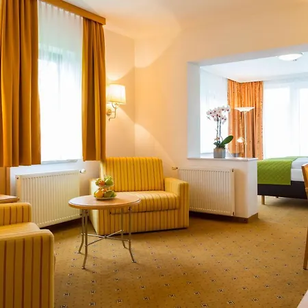 Der Trattner - Trattnerhof & Schoecklblick Hotel 3*