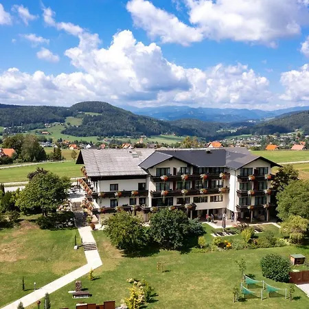 ホテル Der Trattner - Trattnerhof & Schoecklblick 3*