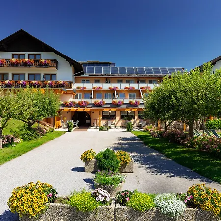 Der Trattner - Trattnerhof & Schoecklblick Szálloda Semriach