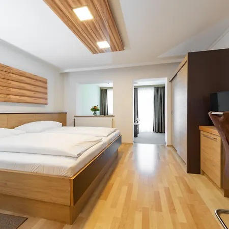 Der Trattner - Trattnerhof & Schoecklblick ホテル 3*