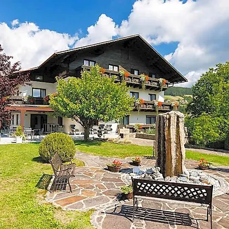 Der Trattner - Trattnerhof & Schoecklblick Hotel 3*