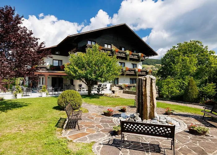 فندق Der Trattner - Trattnerhof & Schoecklblick Semriach